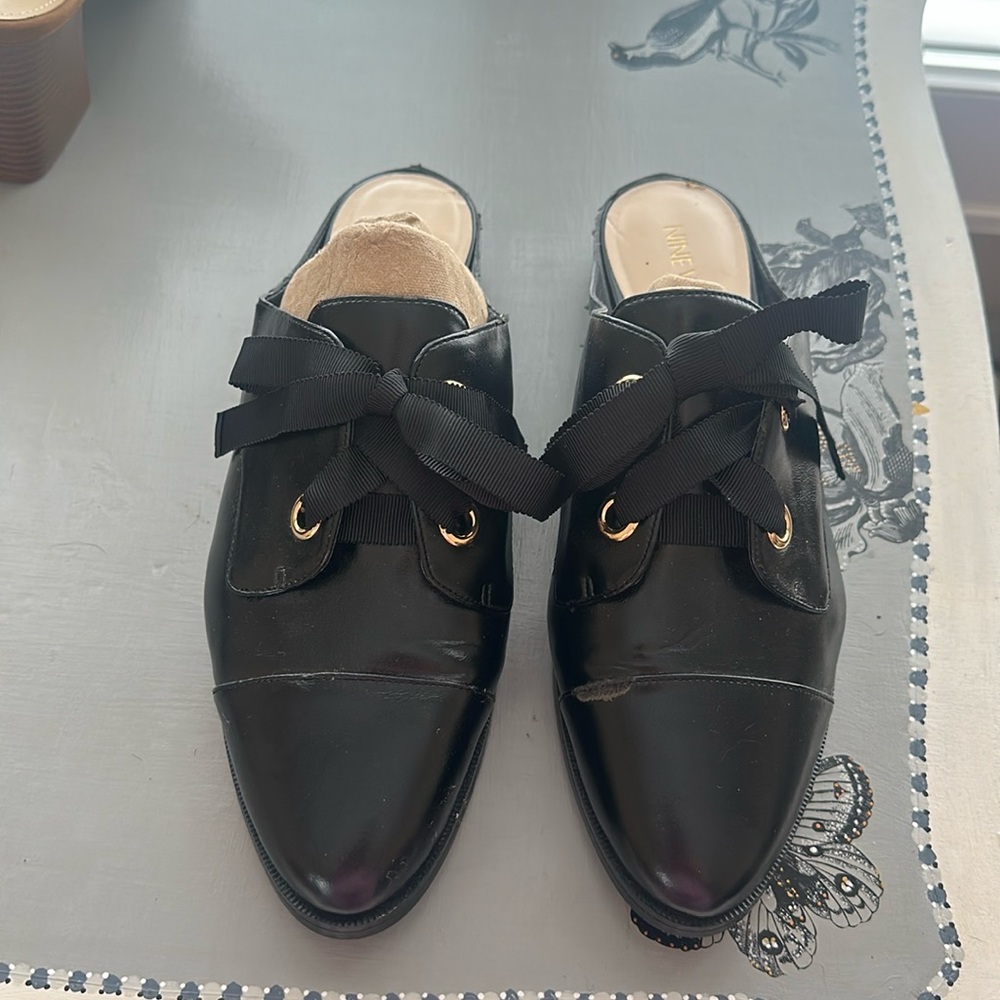Nine West Patton leather flats